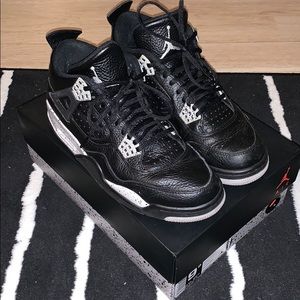 Air Jordan 4 Retro LS Size 9.5